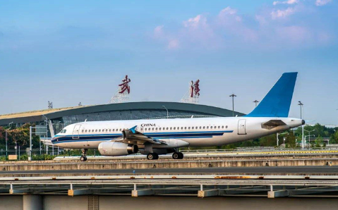中山空运武汉机场